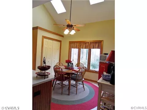 9104 Berry Patch Dr, Chesterfield, VA 23832 photo 15