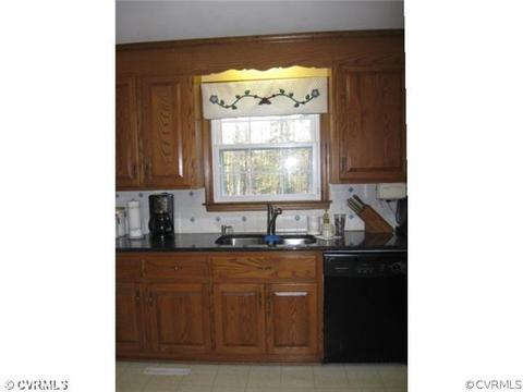 20009 White Oak Rd, Sutherland, VA 23885 photo 7
