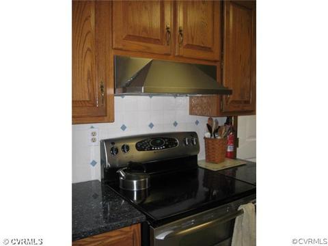 20009 White Oak Rd, Sutherland, VA 23885 photo 6