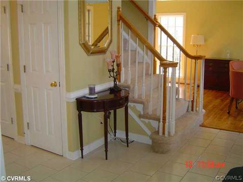 5711 Maple Brook Dr, Midlothian, VA 23112 photo 2