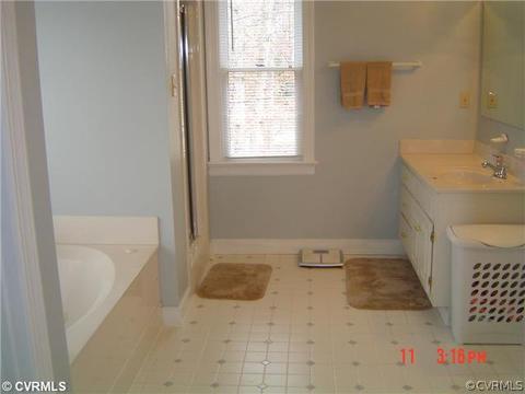 5711 Maple Brook Dr, Midlothian, VA 23112 photo 9