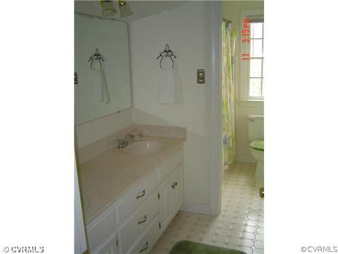 5711 Maple Brook Dr, Midlothian, VA 23112 photo 13