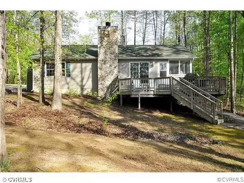 49 Walnut Ct, Bumpass, VA 23024 photo 1