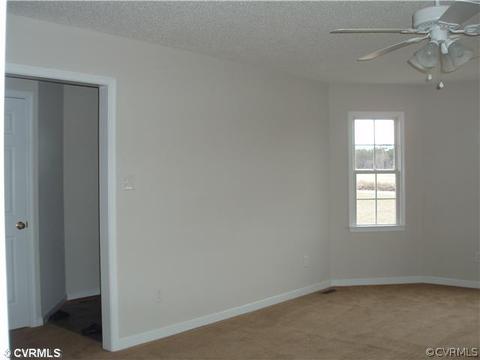 8376 Pine Acre Ln, Carson, VA 23830 photo 3