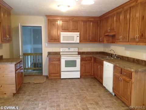 323 Dylan Dr, Aylett, VA 23009 photo 3