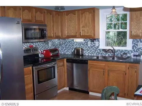 7012 Spring Trace Ter, Midlothian, VA 23112 photo 5
