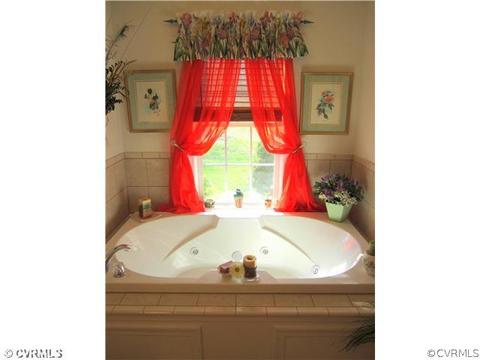 30 Pine Ct, Bumpass, VA 23024 photo 12