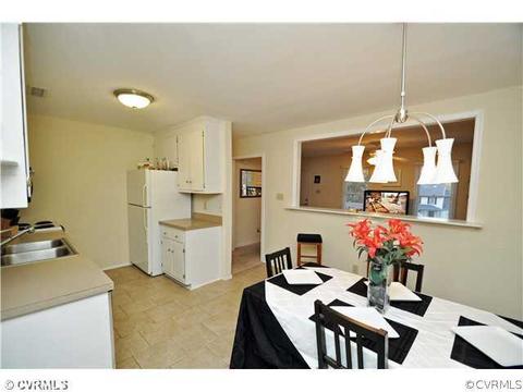 2912 Timbercrest Ct, Midlothian, VA 23112 photo 3