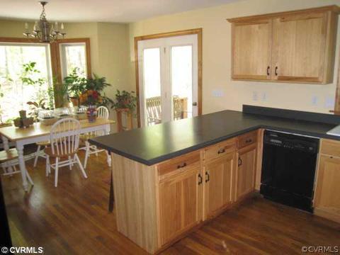 135 Rolling Path Rd, Louisa, VA 23093 photo 4