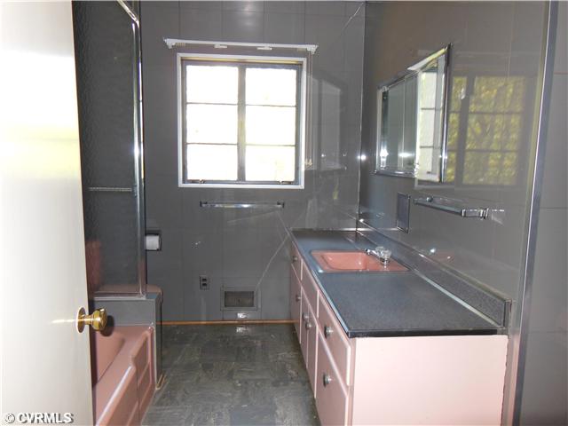 8010 Cameron Rd, Henrico, VA 23229 photo 1