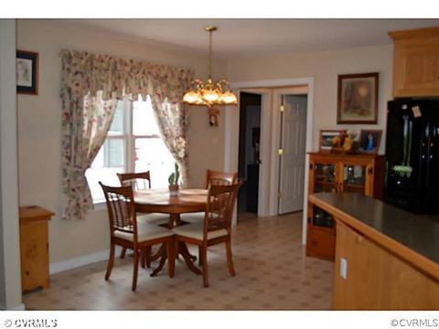 1541 Johns Rd, Carson, VA 23830 photo 6