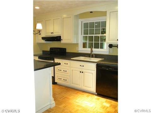 5903 Sutherland Dr, Sutherland, VA 23885 photo 2