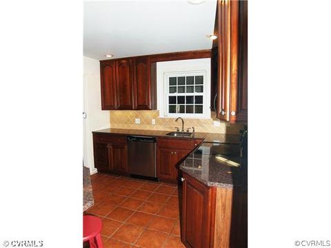 8606 Freestone Ave, Henrico, VA 23229 photo 3