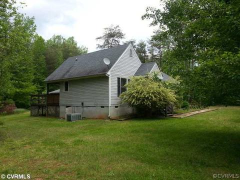 3932 Whitehall Rd, Sandy Hook, VA 23153 photo 4