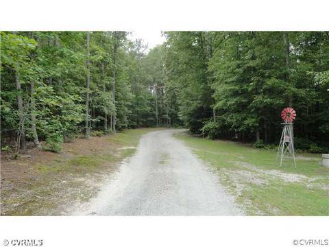 26035 Greentree Ln, Carson, VA 23830 photo 19