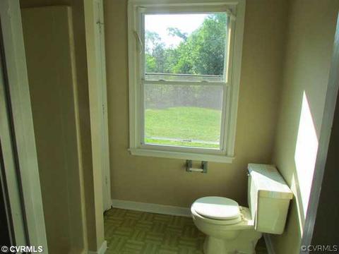 7950 Chippokes Rd, Spring Grove, VA 23881 photo 14