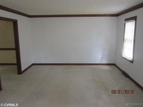 6217 Mockingbird Ln, Midlothian, VA 23112 photo 2