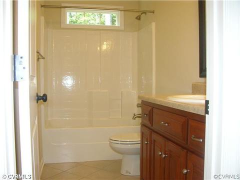 6086 Tara Dr, Sutherland, VA 23885 photo 8