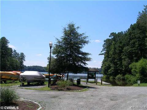 3707 Commodore Point Cir, Midlothian, VA 23112 photo 13