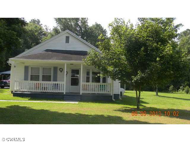 1472 Cox Rd, Blackstone, VA 23824 photo 1