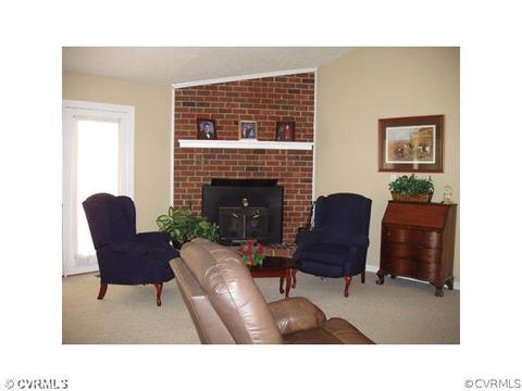 2790 Checketts Dr, Sandy Hook, VA 23153 photo 3