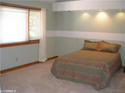14206 Spring Gate Rd, Midlothian, VA 23112 photo 6