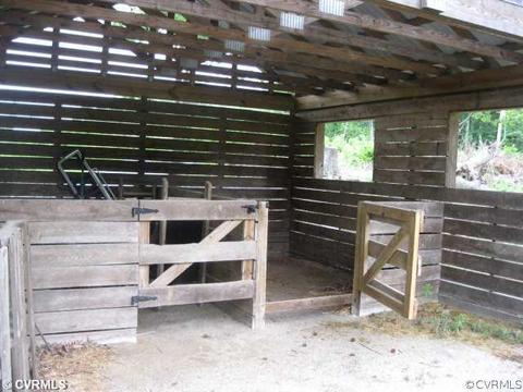 17212 Hamilton Arms Rd, Dewitt, VA 23840 photo 4