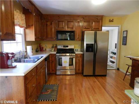 2182 Gammon Town Rd, Bumpass, VA 23024 photo 6