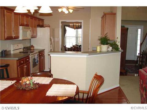 659 Krim Point Loop, Midlothian, VA 23114 photo 4