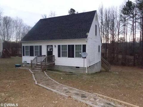 907 Second St, Crewe, VA 23930 photo 2