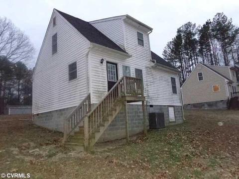 907 Second St, Crewe, VA 23930 photo 3