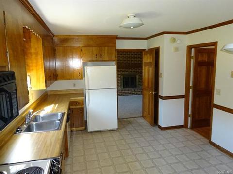 18050 Halifax Rd, Carson, VA 23830 photo 15