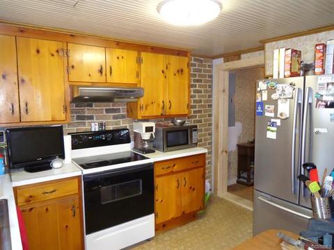 1972 Willow Brook Rd, Bumpass, VA 23024 photo 9