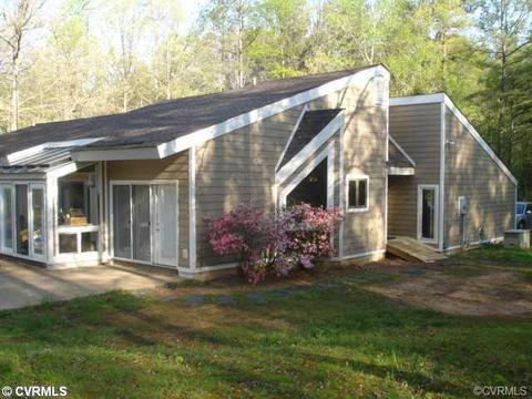 16112 Glebe Rd, Dewitt, VA 23840 photo 4