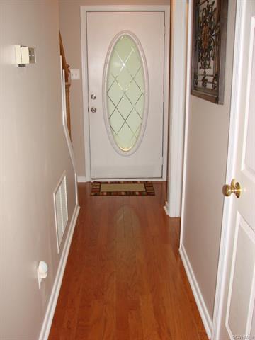 910 Winterbrook Dr, Powhatan, VA 23139 photo 2