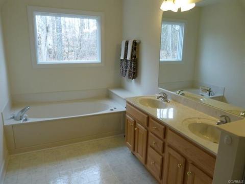 3333 South Ln, Sandy Hook, VA 23153 photo 10