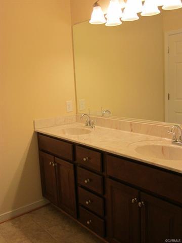 107 Giddy-up Ln, Ashland, VA 23005 photo 7