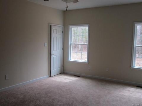 107 Giddy-up Ln, Ashland, VA 23005 photo 5