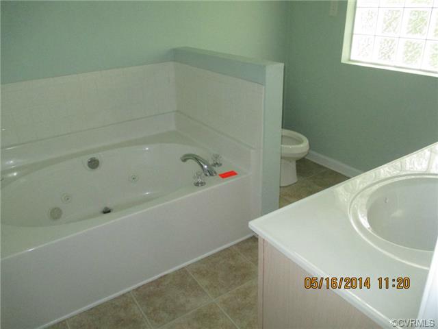 117 Laurens Ln, Colonial Heights, VA 23834 photo 9