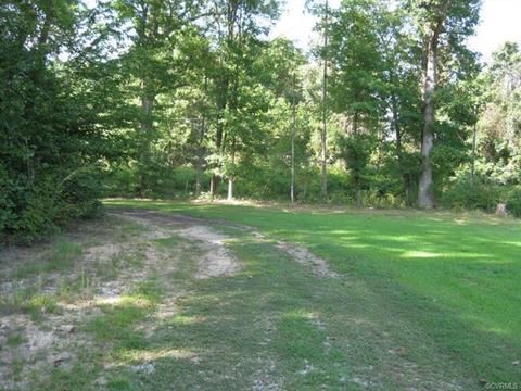4520 Plank Rd, Kenbridge, VA 23944 photo 4