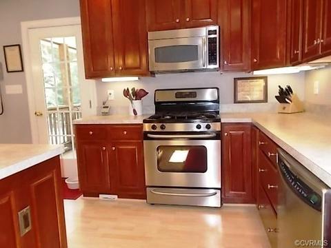 1237 Grapevine Rd, Sandston, VA 23150 photo 3