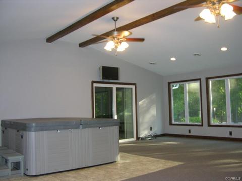 8911 Gibson Dr, Sutherland, VA 23885 photo 11