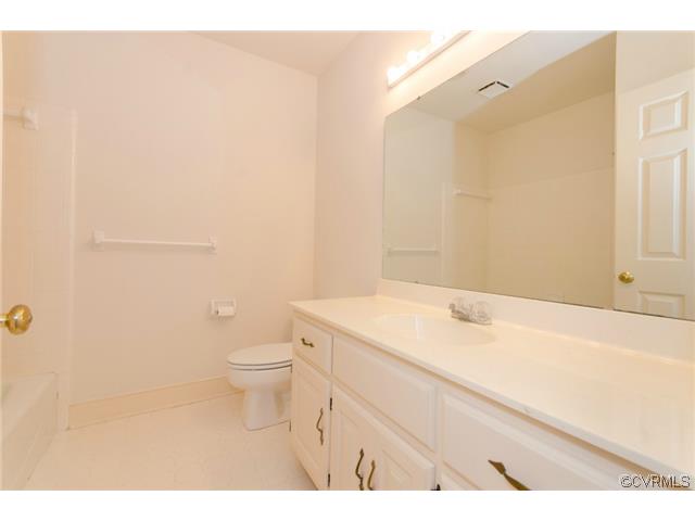13962 Pagehurst Ter Unit Ter #13962, Midlothian, VA 23113 photo 17