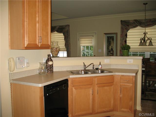1735 Rose Mill Cir #1735, Midlothian, VA 23112 photo 5