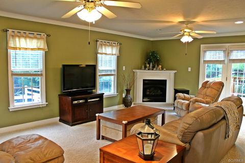 7426 Eagle Point Dr, Quinton, VA 23141 photo 3