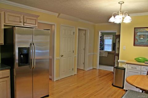 7426 Eagle Point Dr, Quinton, VA 23141 photo 7