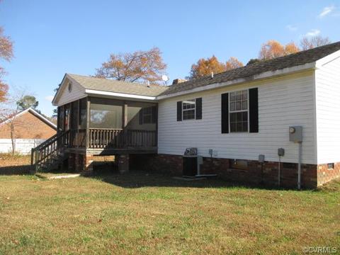 8052 Ark Rd, Gloucester, VA 23061 photo 3