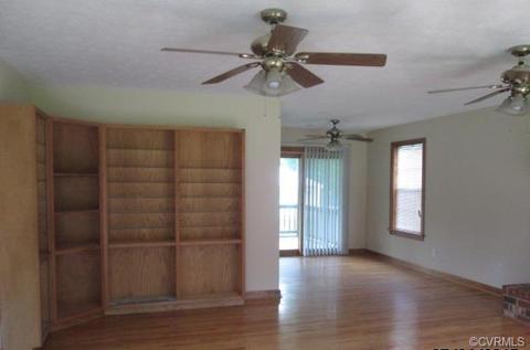 8052 Ark Rd, Gloucester, VA 23061 photo 4