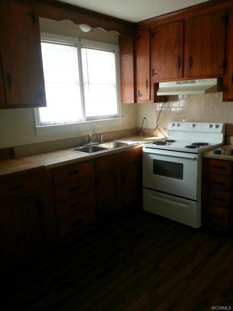 9508 Kerwin Rd, North Chesterfield, VA 23237 photo 2
