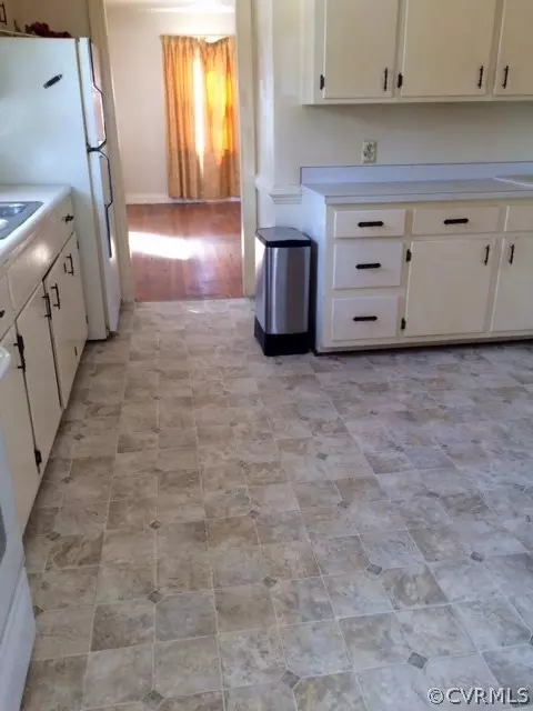 2716 Perlock Rd, North Chesterfield, VA 23237 photo 5